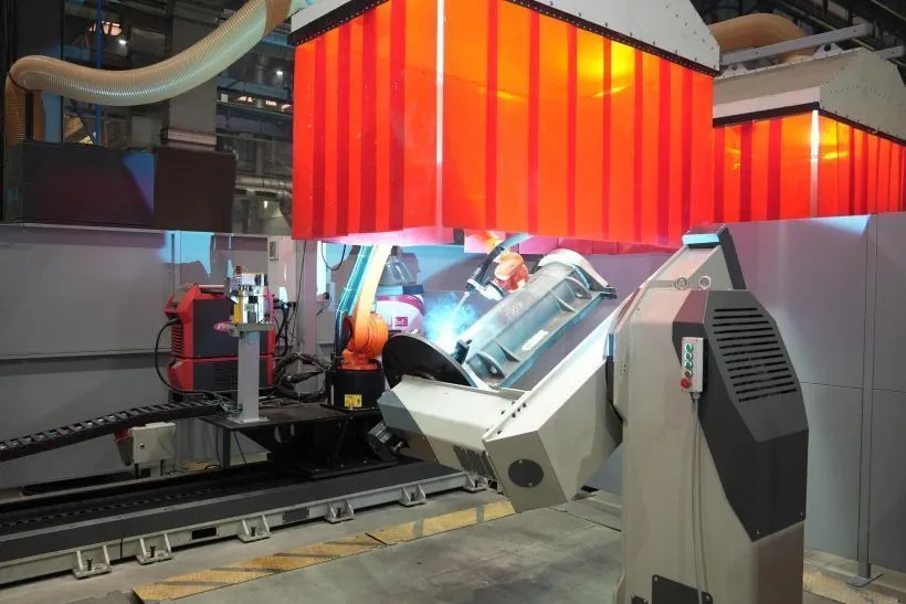 Автоматизация сварки корпусов колёсно-моторных блоков Автоматизация сварки корпусов колёсно-моторных блоков