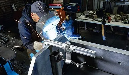 Высокоэффективная струбцина STBVC 250/100