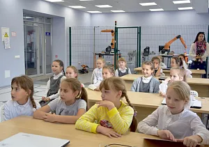 Учебный класс по робототехнике в центре технического творчества и профориентации «Детский технопарк Кванториум» г. Нижнекамск