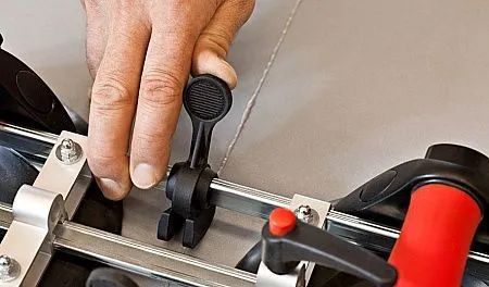 Зажим для пластин, большой и сильный PS130