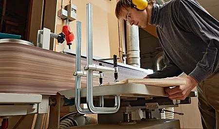 U-образная цельнометаллическая струбцина GUZK 250/120