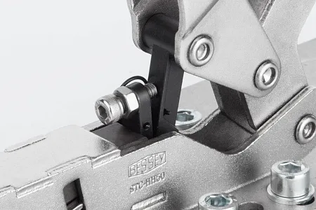 Вертикальный зажим с открытым плечом и горизонтальным основанием STC-VH /40