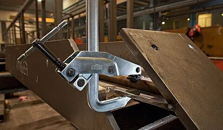 Струбцина с манипулятором GRA 300/120