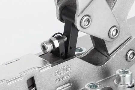 Горизонтальный зажим с открытым плечом и горизонтальным основанием STC-HH /35