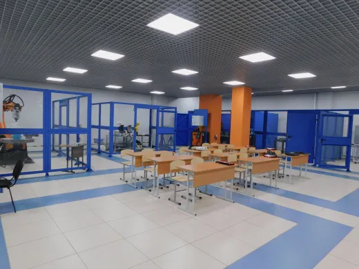 Лаборатория промышленной робототехники в Техническом колледже им. В. Д. Поташова г. Набережные Челны