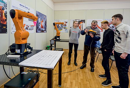Учебный класс по робототехнике в колледже автоматизации и информационных технологий № 20 г. Москва
